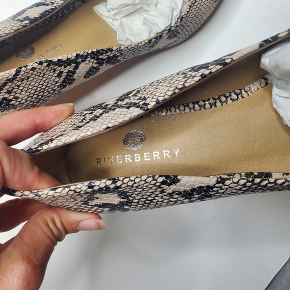 Riverberry Heel Pumps Snakeskin New - Picture 3 of 6